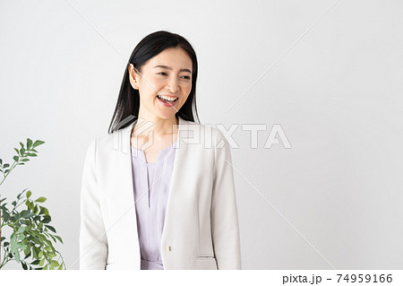 ミドル　女性 74959166