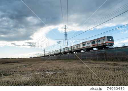 電車と鉄塔 74960432
