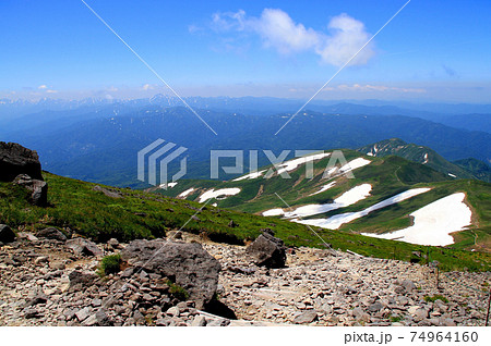 日本百名山　　夏の月山　残雪 74964160