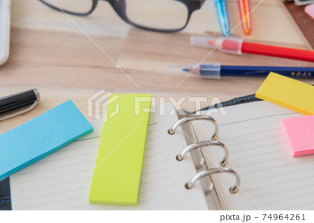 文具 事務用品 オフィス用品イメージ素材 74964261