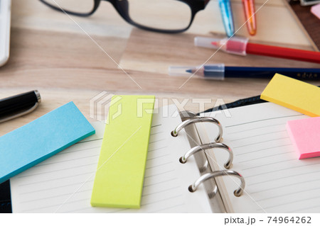 文具 事務用品 オフィス用品イメージ素材 74964262
