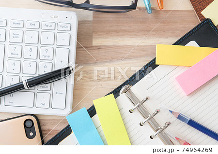 文具 事務用品 オフィス用品イメージ素材 文具 事務用品 オフィス用品イメージ素材 74964269