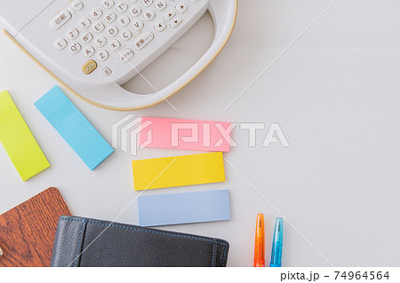 ビジネス用品 俯瞰撮影 白背景素材 ビジネス用品 俯瞰撮影 白背景素材 74964564