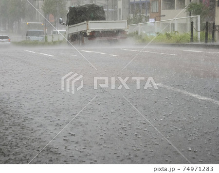 豪雨 豪雨 74971283