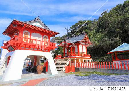 【鹿児島県】長崎鼻灯台公園の龍宮神社 74971803