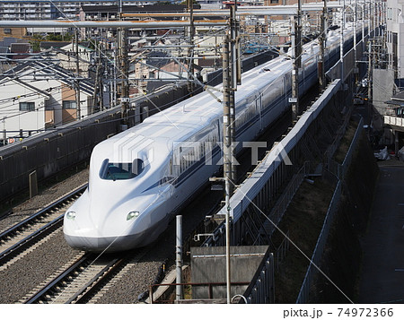 新幹線N700S J12編成試運転 山科付近にて 新幹線N700S J12編成試運転 山科付近にて 74972366