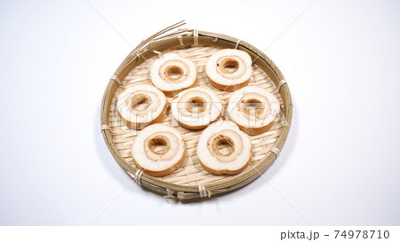 くるま麩　白背景 74978710