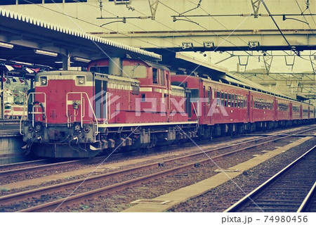 1986年8月　米子駅　DD51+50系普通列車　422レ 74980456