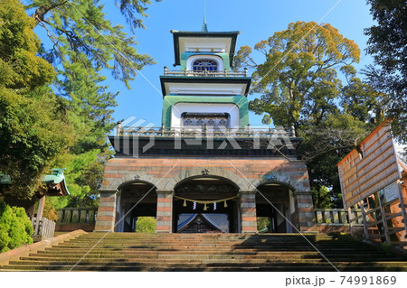 【石川県】晴天下の尾山神社神門 74991869