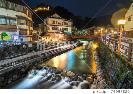 山陰の湯治湯「湯けむりの郷、湯村温泉」（兵庫県美方郡新温泉町湯）※作品コメント欄に撮影位置 74997820
