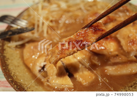 トンテキのすりおろし玉葱ソース〜もやし添え〜 74998053