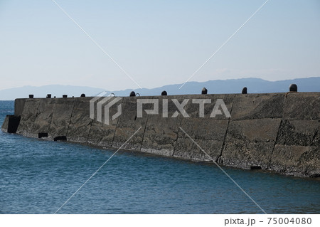 高知黒潮町 浮津海岸の石ピット 高知黒潮町 浮津海岸の石ピット 75004080