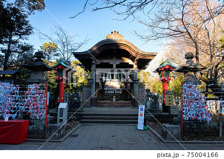 神奈川県藤沢市 江島神社 奥津宮 75004166