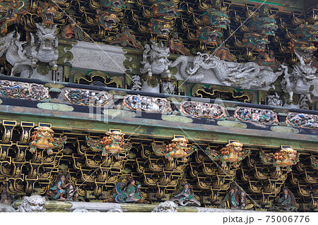 日光東照宮　陽明門の彫刻 75006776