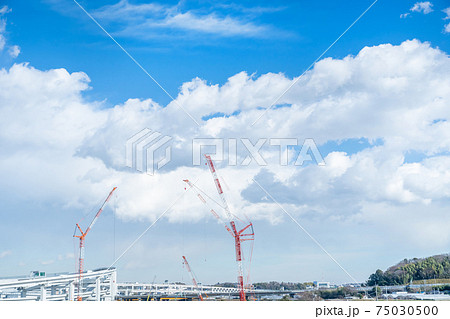 高速道路 工事現場 都市開発 高速道路 工事現場 都市開発 75030500