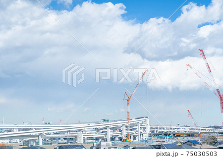 高速道路　工事現場　都市開発 75030503