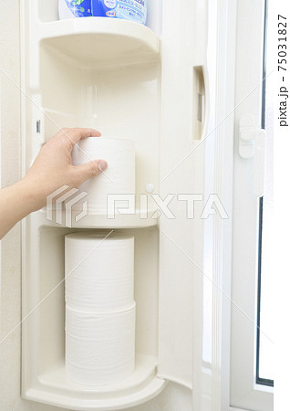 トイレットペーパーの補充 トイレットペーパーの補充 75031827