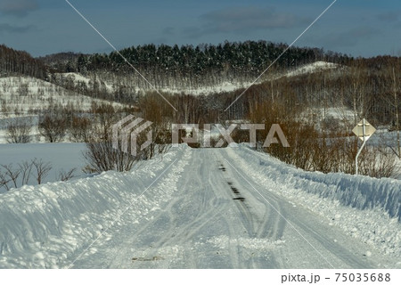 雪景色の道 雪景色の道 75035688