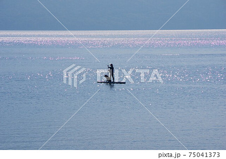北海道　支笏湖　ペットと楽しむアクティビティ 75041373