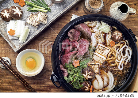 Sukiyaki pot with Kobe Beef and Vegetable Sukiyaki pot with Kobe Beef and Vegetable 75043239