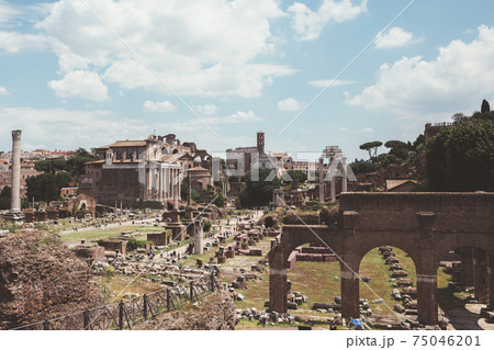 Panoramic view of Roman forum, also known by Forum Romanum or Foro Romano 75046201