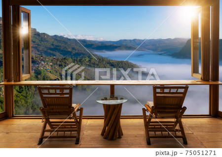 Cafe bar and Mountain view. 75051271