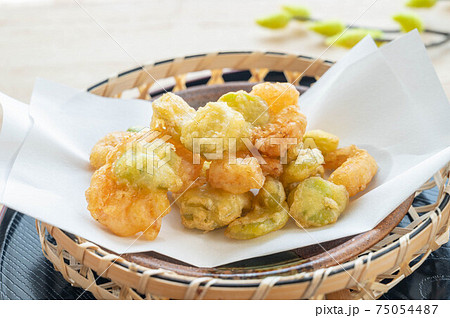 そら豆と海老の天ぷら 75054487