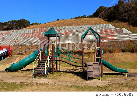 太宰府梅林アスレチックスポーツ公園 福岡県 太宰府市 公園の写真素材 75056085 Pixta