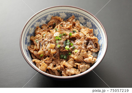 プルコギ丼 75057219