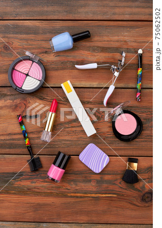 Decorative cosmetics set, top view. Decorative cosmetics set, top view. 75062502