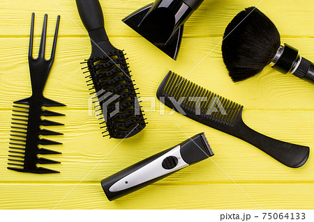 Set of hairdresser tools. 75064133