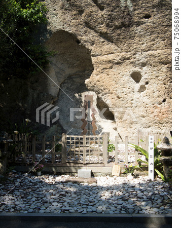 三重県　熊野市　花の窟神社　花の窟　祭神 75068994