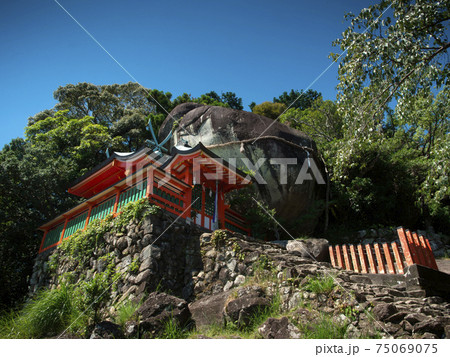 和歌山県　新宮市　神倉神社　コトビキ岩 75069075