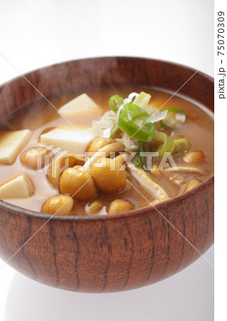 なめこの味噌汁 なめこの味噌汁 75070309