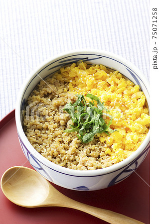 肉味噌のそぼろ丼22 75071258