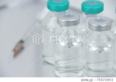 クスリ瓶 クスリ瓶 75073953