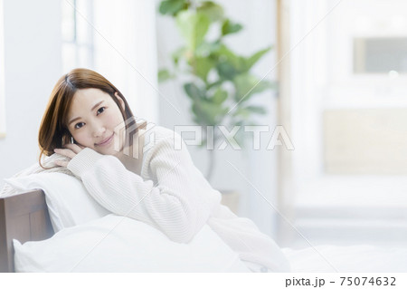 若い女性　ビューティーイメージ 75074632