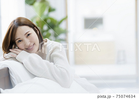 若い女性　ビューティーイメージ 75074634