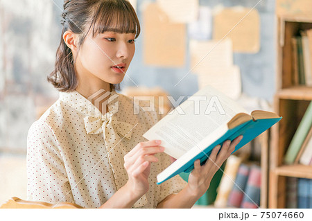 本好き女子 75074660