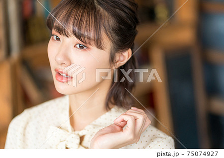 10代後半女子のヘアスタイルの写真素材 10代後半女子のヘアスタイルの写真素材