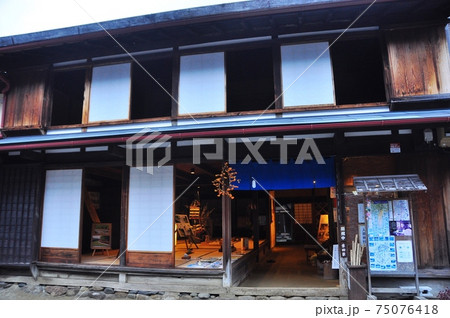 岐阜県恵那市　岩村城下町　いわむら美術の舘 75076418