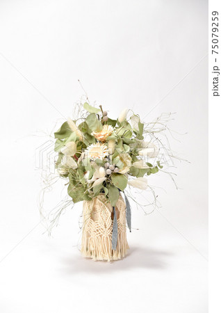 白花を使用したプリザーブドフラワー 白花を使用したプリザーブドフラワー 75079259