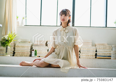 10代後半女子 75083147