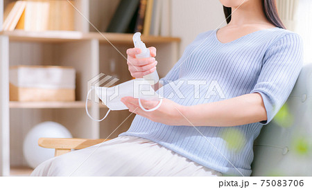 マスク　スプレー　妊婦　16:9 75083706
