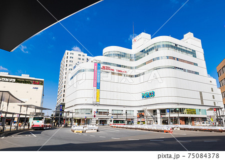 東京　調布駅北口　バスターミナル 75084378