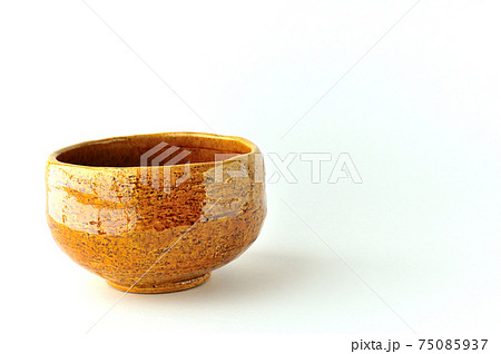 大樋焼　飴釉薬の抹茶茶碗 75085937