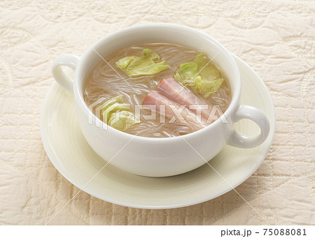 レタスとベーコンのスープ春雨 レタスとベーコンのスープ春雨 75088081