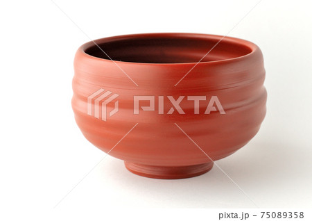 常滑焼朱泥の抹茶茶碗 75089358