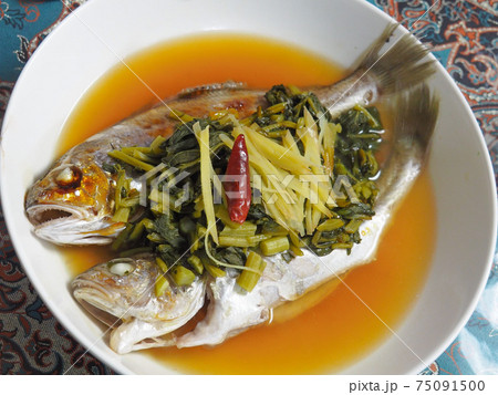 イシモチの高菜蒸し イシモチの高菜蒸し 75091500
