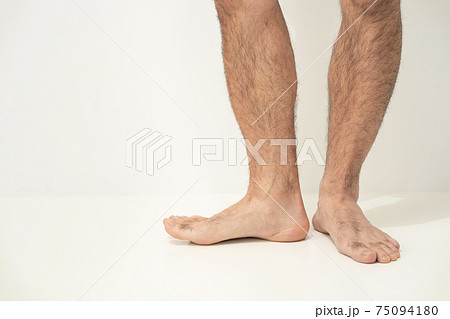 男性の脚 男性の脚 75094180